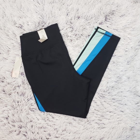 Livi Active Pants - NWT Livi Active Sculpting Leggings